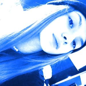 Meet your Posher, Liz